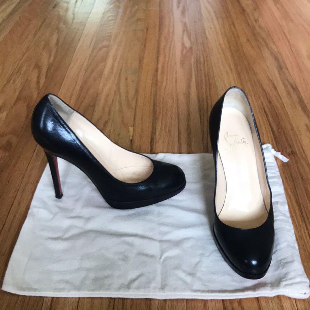 Christian Louboutin leather platform pump